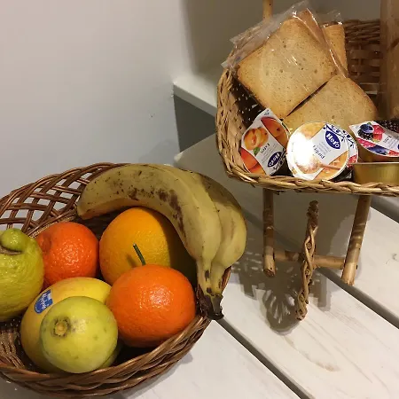 Bed & Breakfast L'angoletto Carini